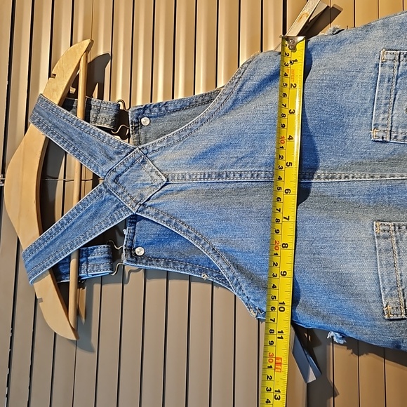 18-24ms Mantaray embroidered jeans dungaree skirt, adjustable shoulder straps - Picture 15 of 16